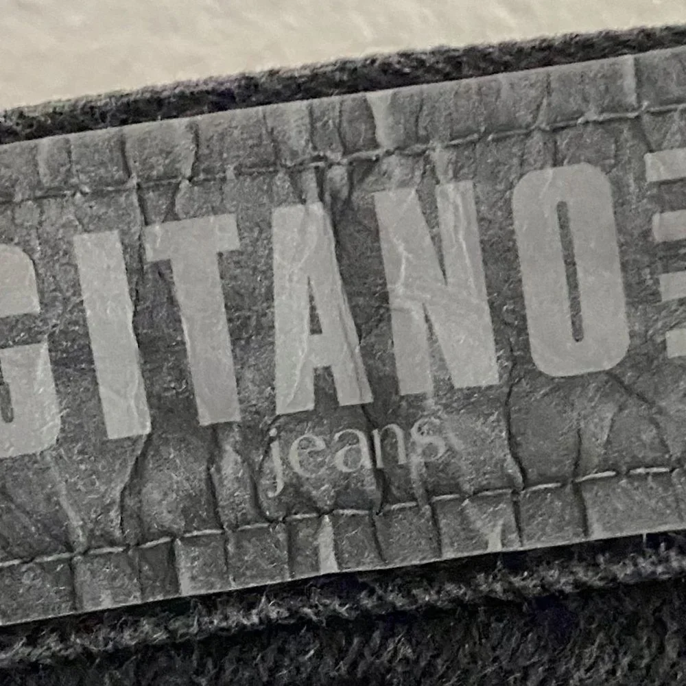 Black - Tapered Leg - Relaxed Fit - High Waisted - Gitano Mom Jeans - Picture 4 of 5